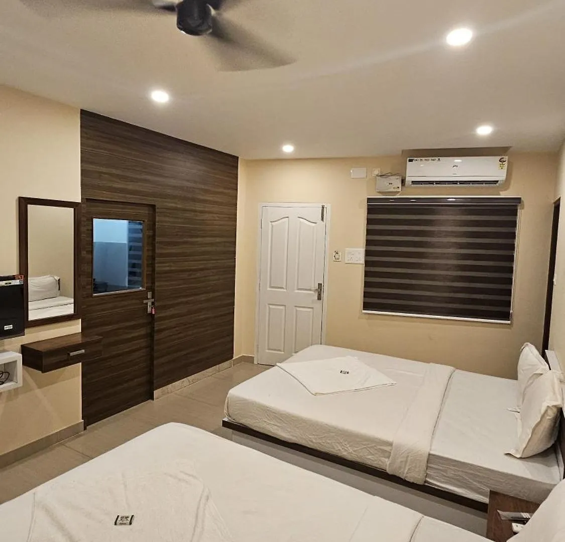 Hotel Heres Haut Residency Kochi