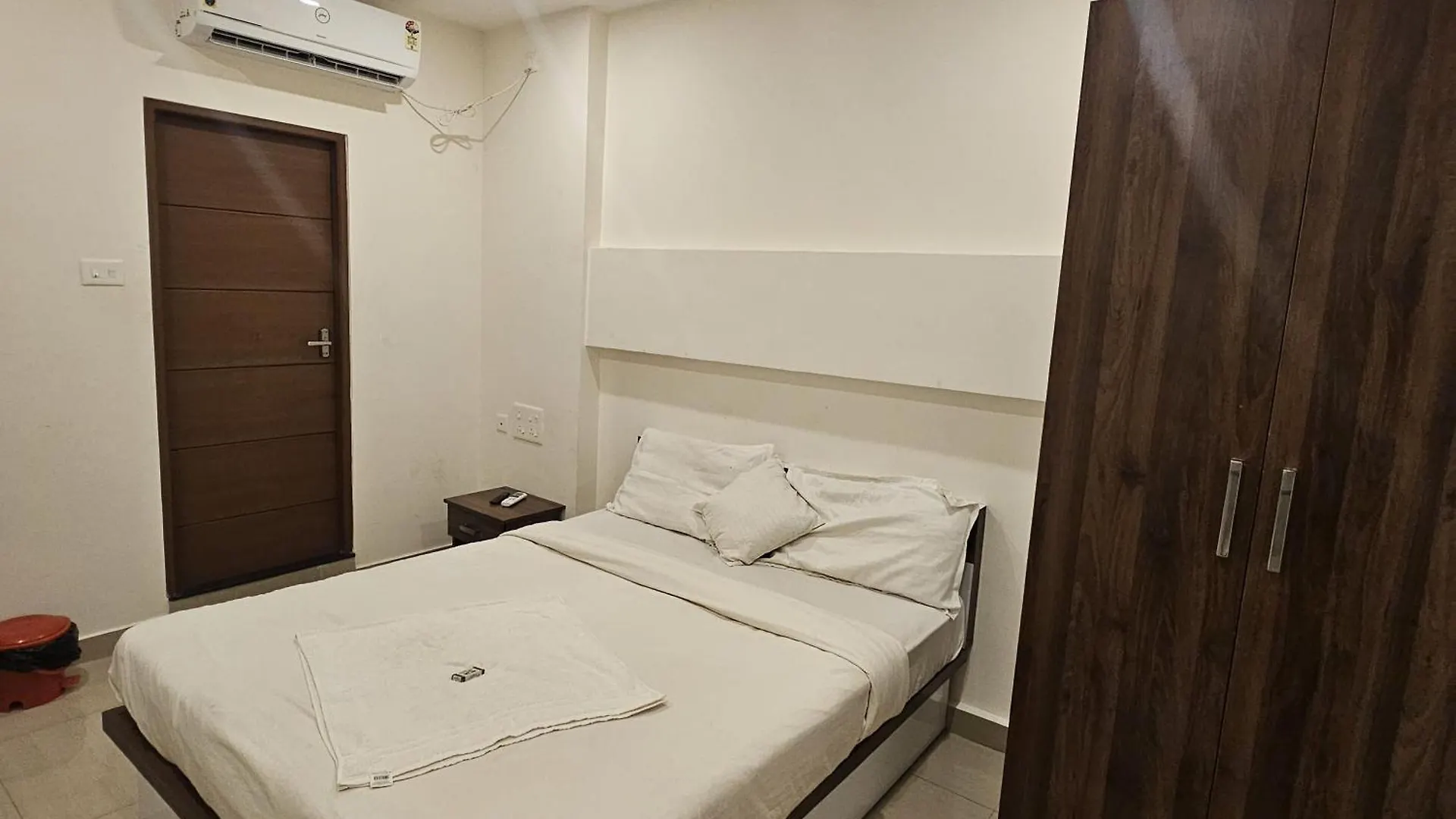 Heres Haut Residency Kochi Hotel