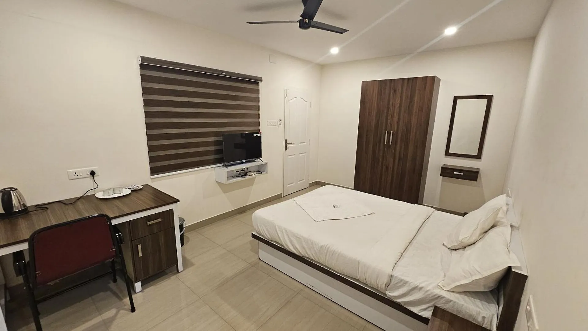 Hotel Heres Haut Residency Kochi